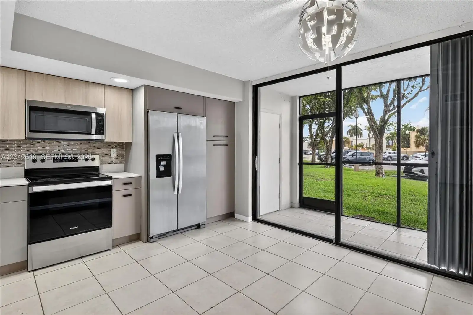8065 SW 107th Ave # 106, Miami FL 33173 photo 4