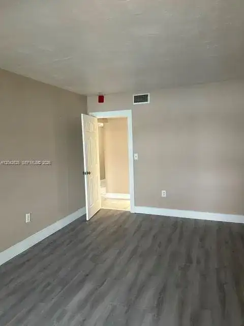 251 NE 187th St # 809, Miami FL 33179 photo 4