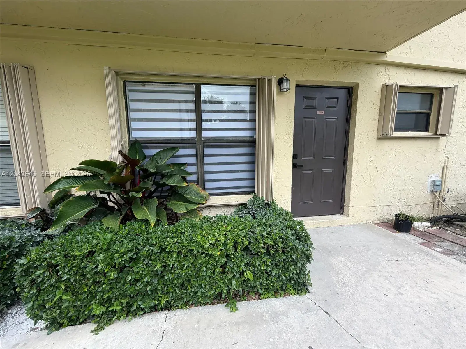 10008 NW 6th St # 103, Pembroke Pines FL 33024