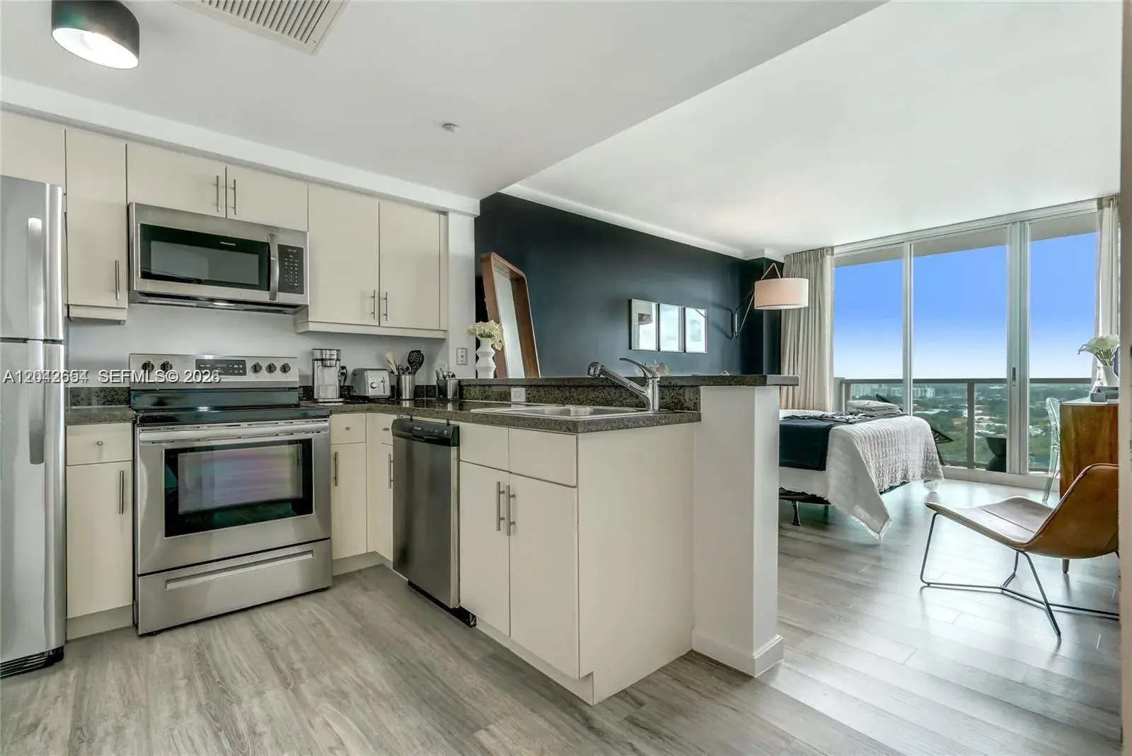 2889 Mcfarlane Rd # 1811, Miami FL 33133