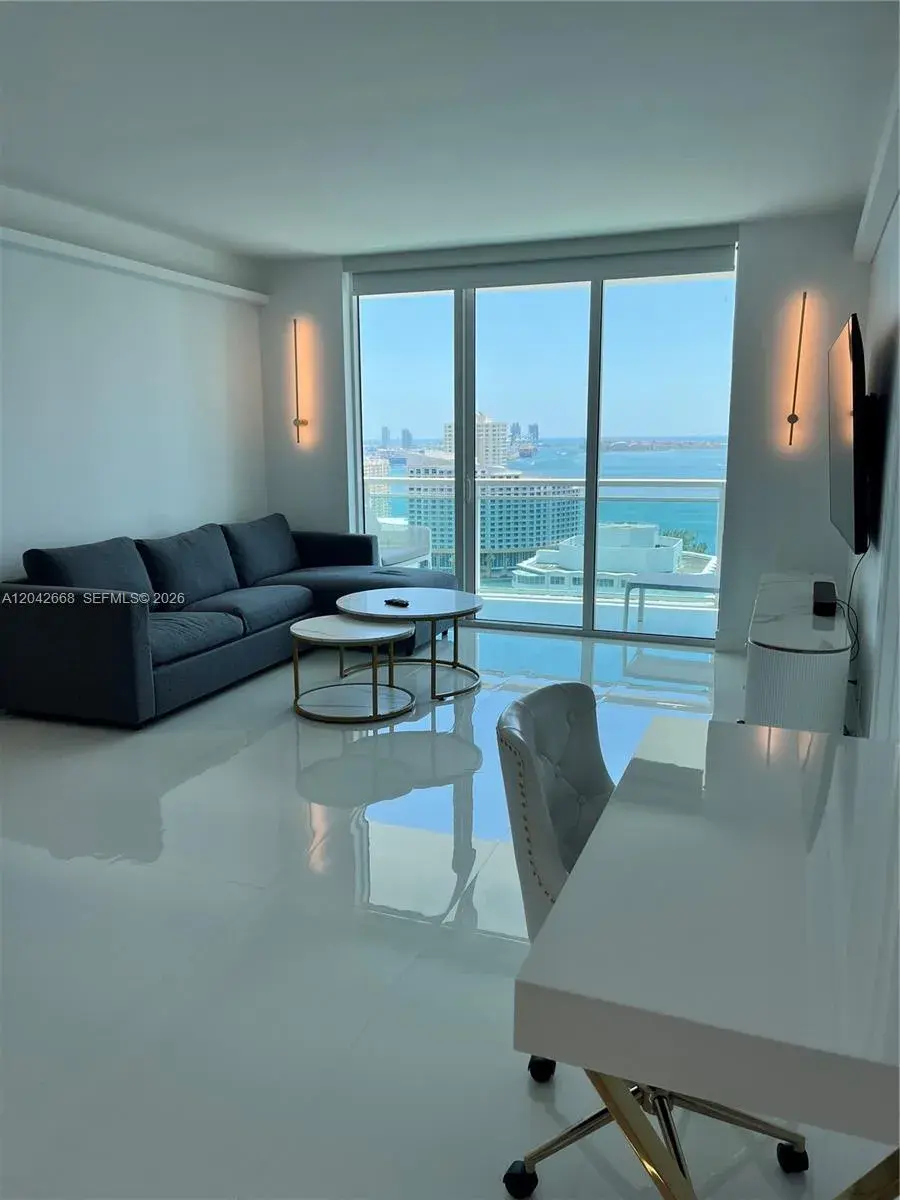 951 Brickell Ave # 2704, Miami FL 33131