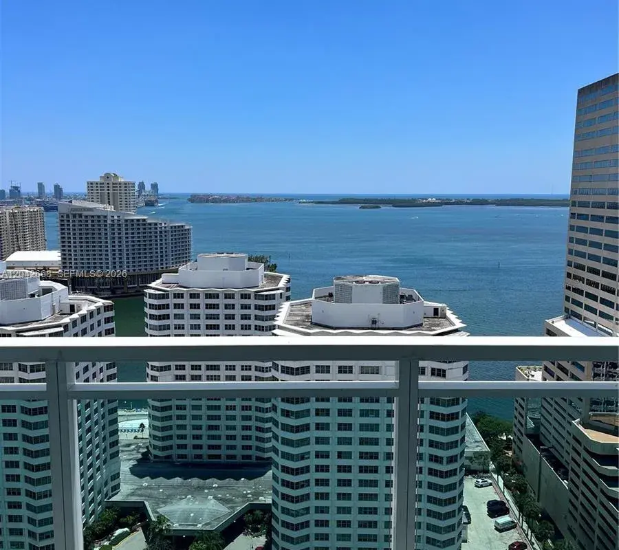 951 Brickell Ave # 2704, Miami FL 33131