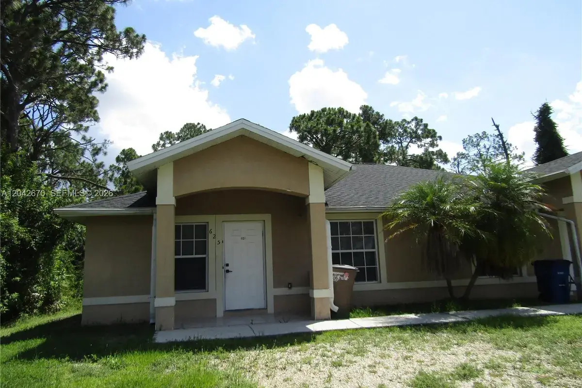 625 Meadow # 625, Lehigh Acres FL 33973