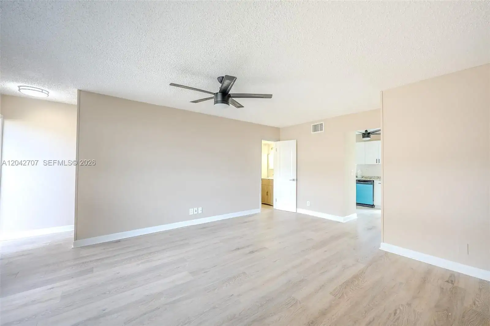 7501 Kimberly Blvd # 116, North Lauderdale FL 33068 photo 2