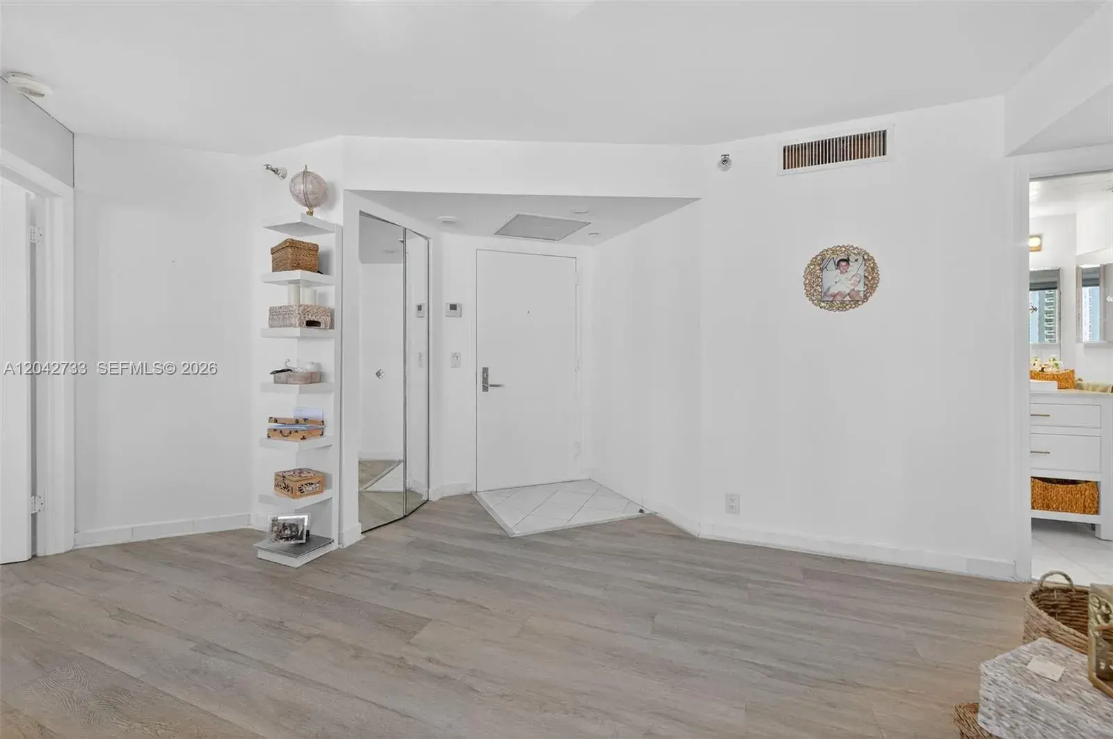 3500 Mystic Pointe Dr # 1804, Aventura FL 33180