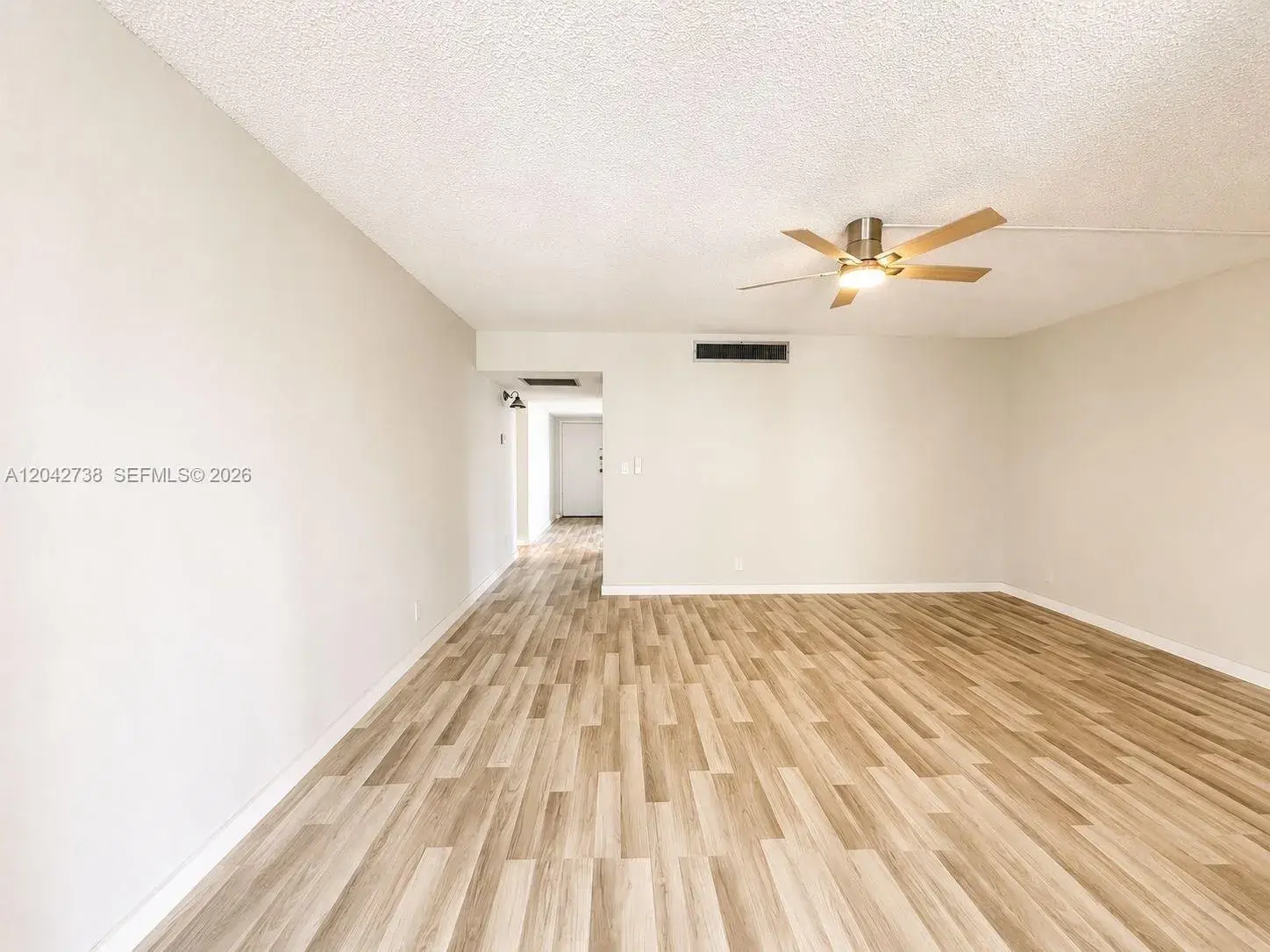 20200 W Country Club Dr, Aventura FL 33180