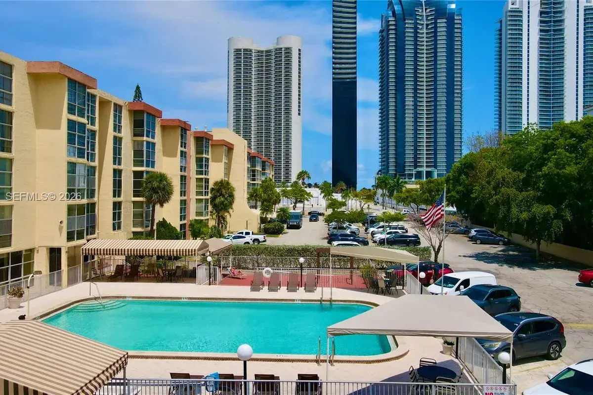 200 172nd St # 114, Sunny Isles Beach FL 33160