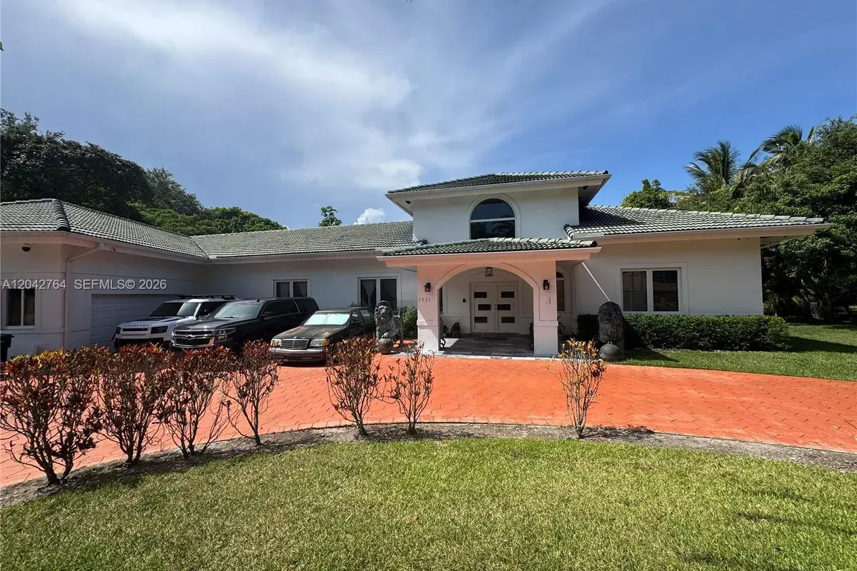 7935 SW 128th St, Pinecrest FL 33156