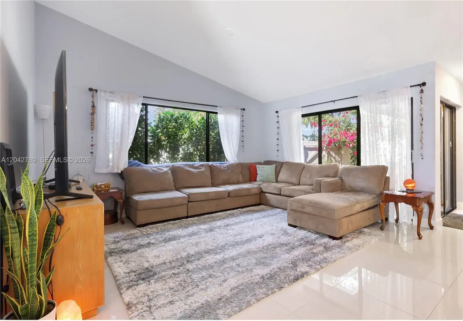 3064 S Oakland Forest Dr # 1006, Oakland Park FL 33309 photo 2
