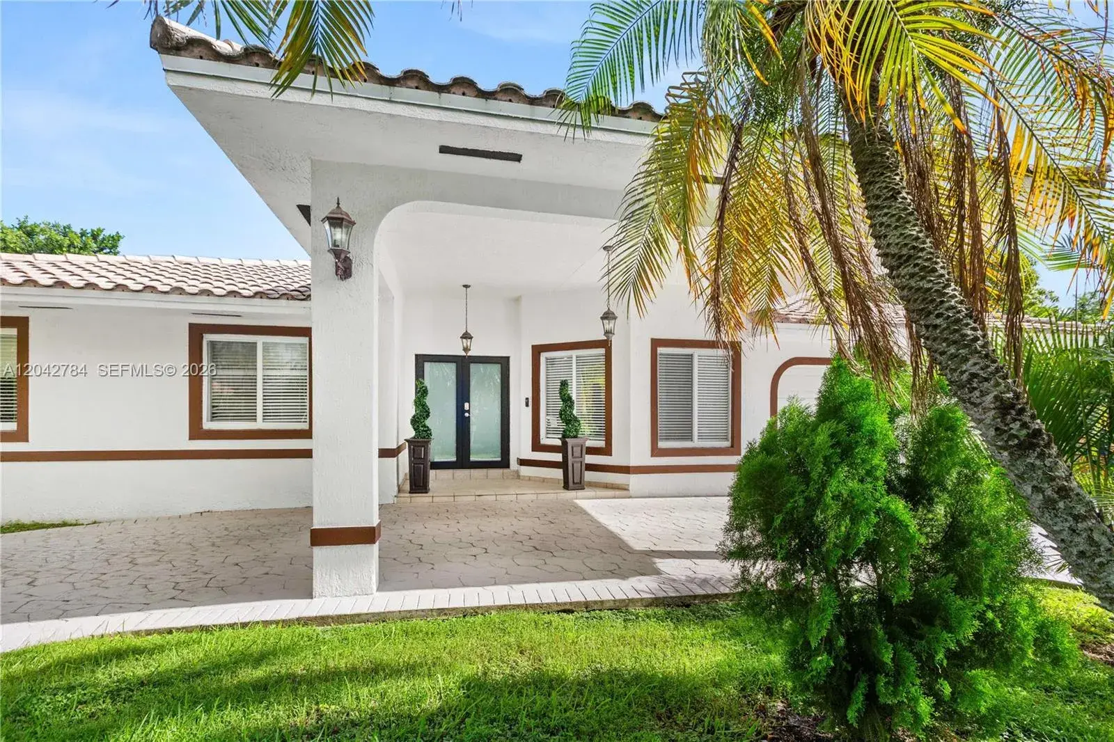 9840 NW 28th Ter, Doral FL 33172