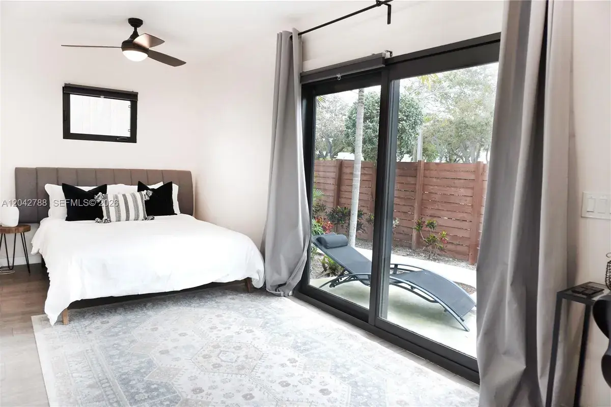 1240 NE 17th Ave # 2, Fort Lauderdale FL 33304