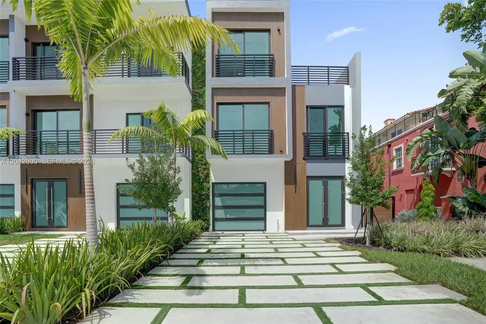 1825 NE 26th Ave # 1, Fort Lauderdale FL 33305