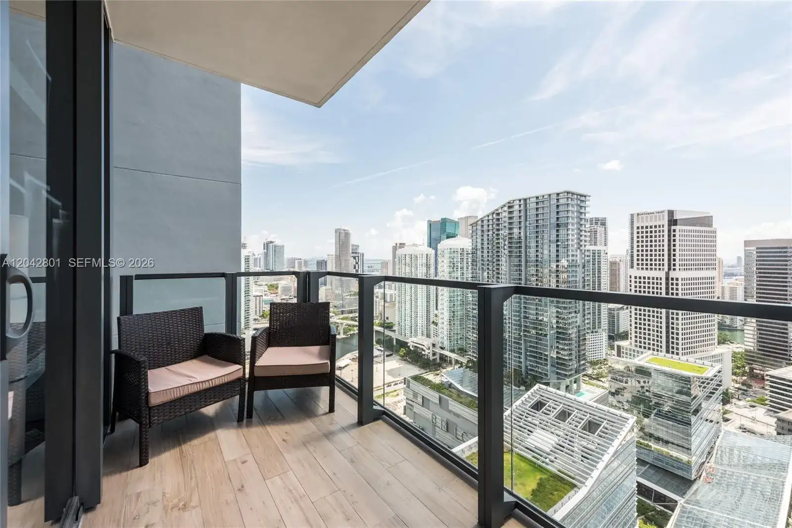 88 SW 7 Street # 3403, Miami FL 33130 photo 2