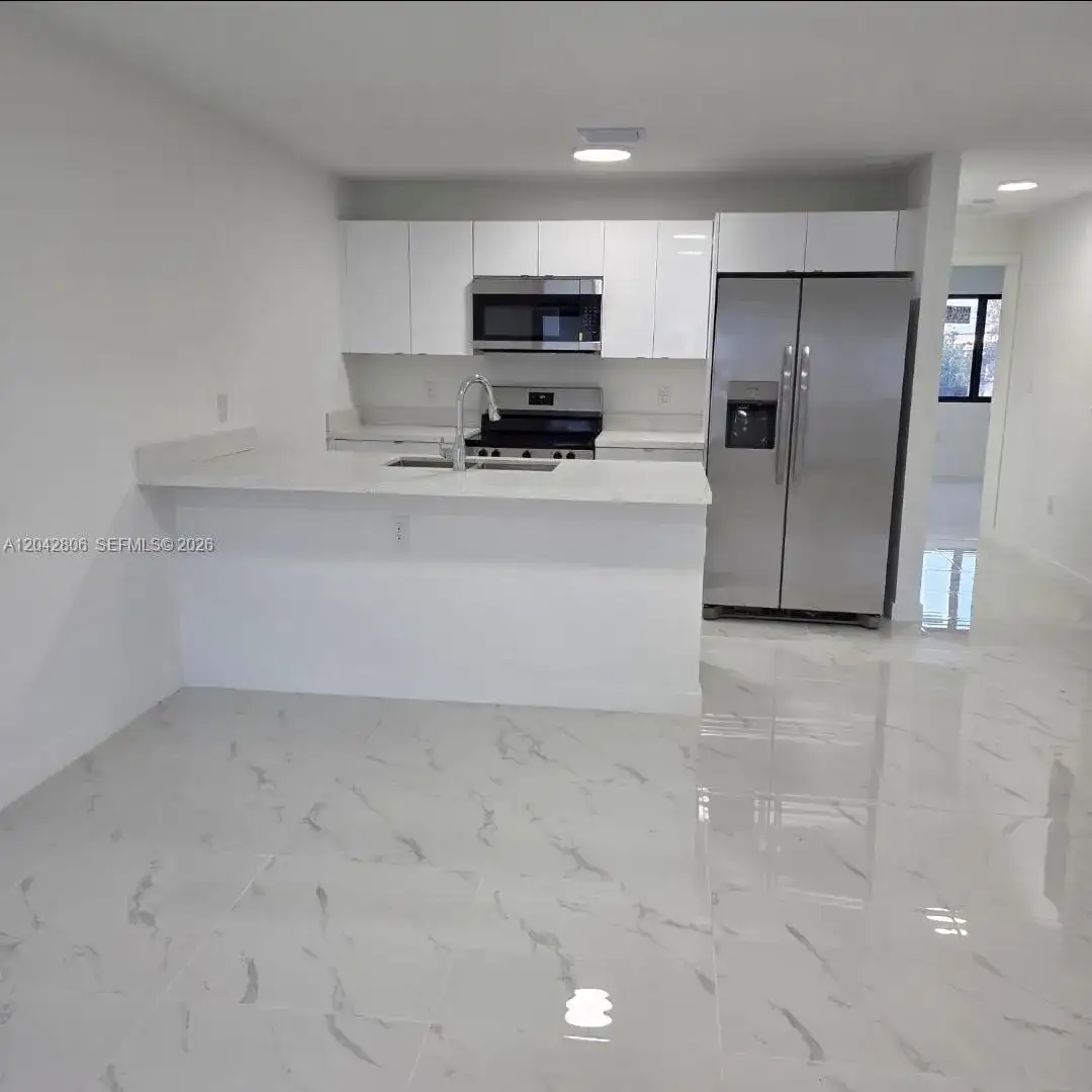 2729 NW 44 St # 2729, Miami FL 33142 photo 3