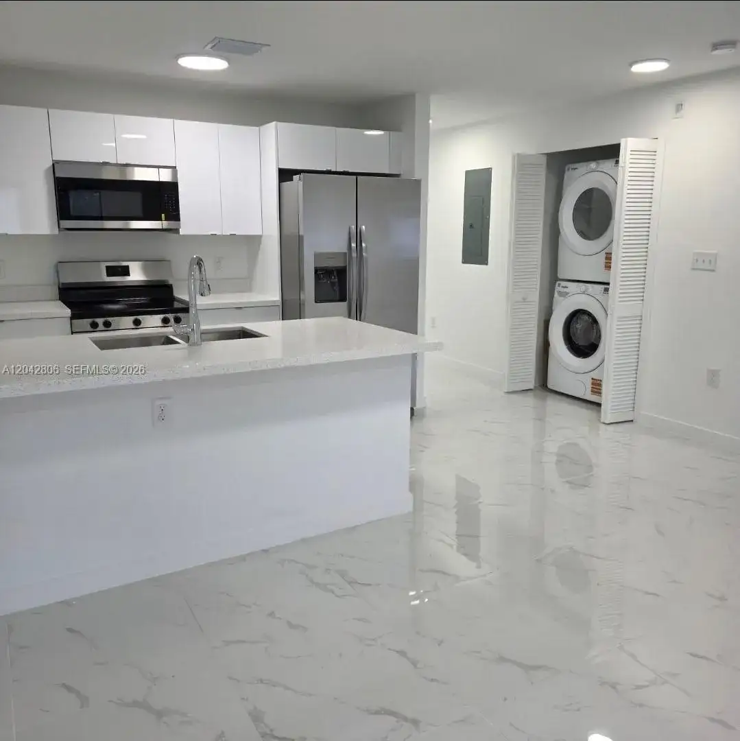 2729 NW 44 St # 2729, Miami FL 33142 photo 4
