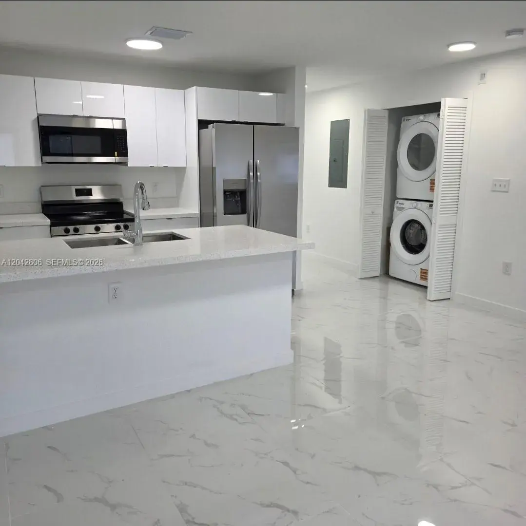 2729 NW 44 St # 2729, Miami FL 33142