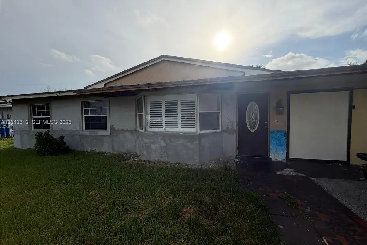 2021 NW 10th Ave, Fort Lauderdale FL 33311