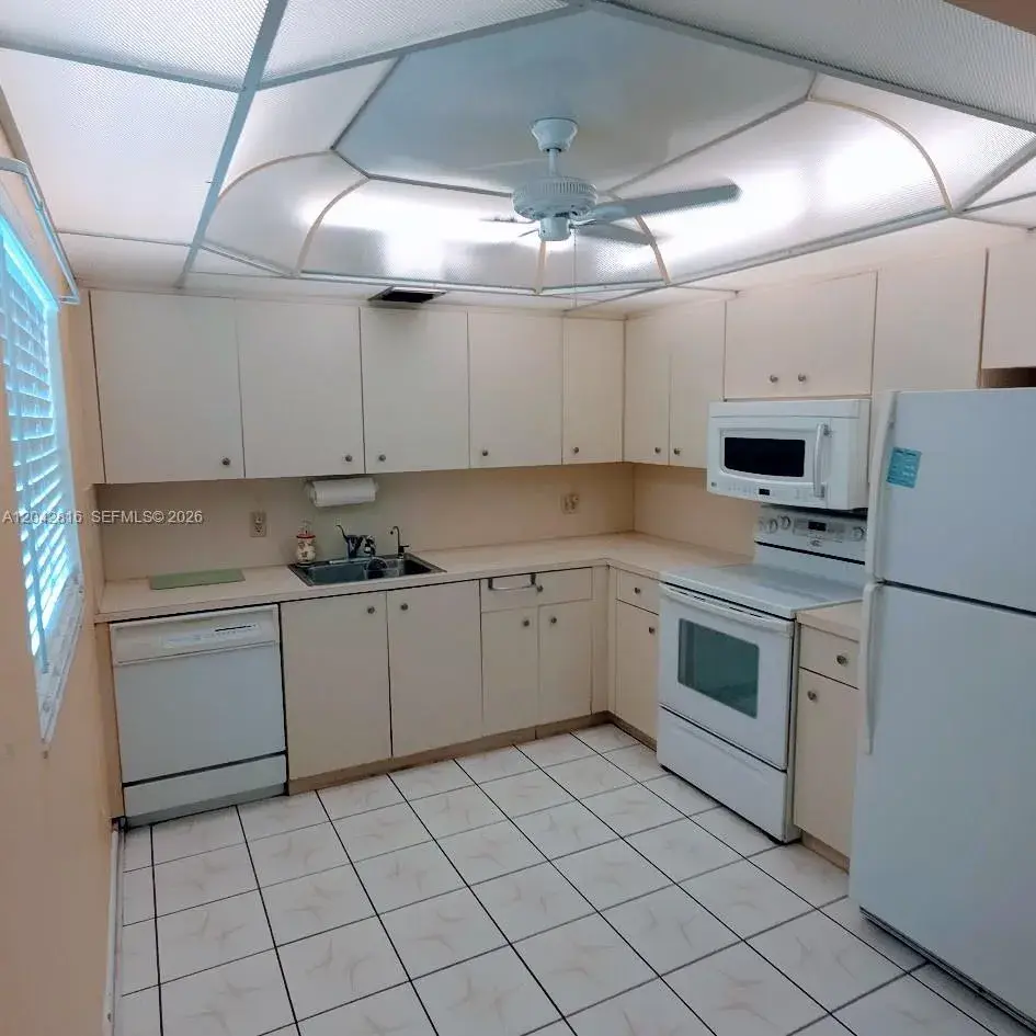 800 SW 131st Ave # 301F, Pembroke Pines FL 33027