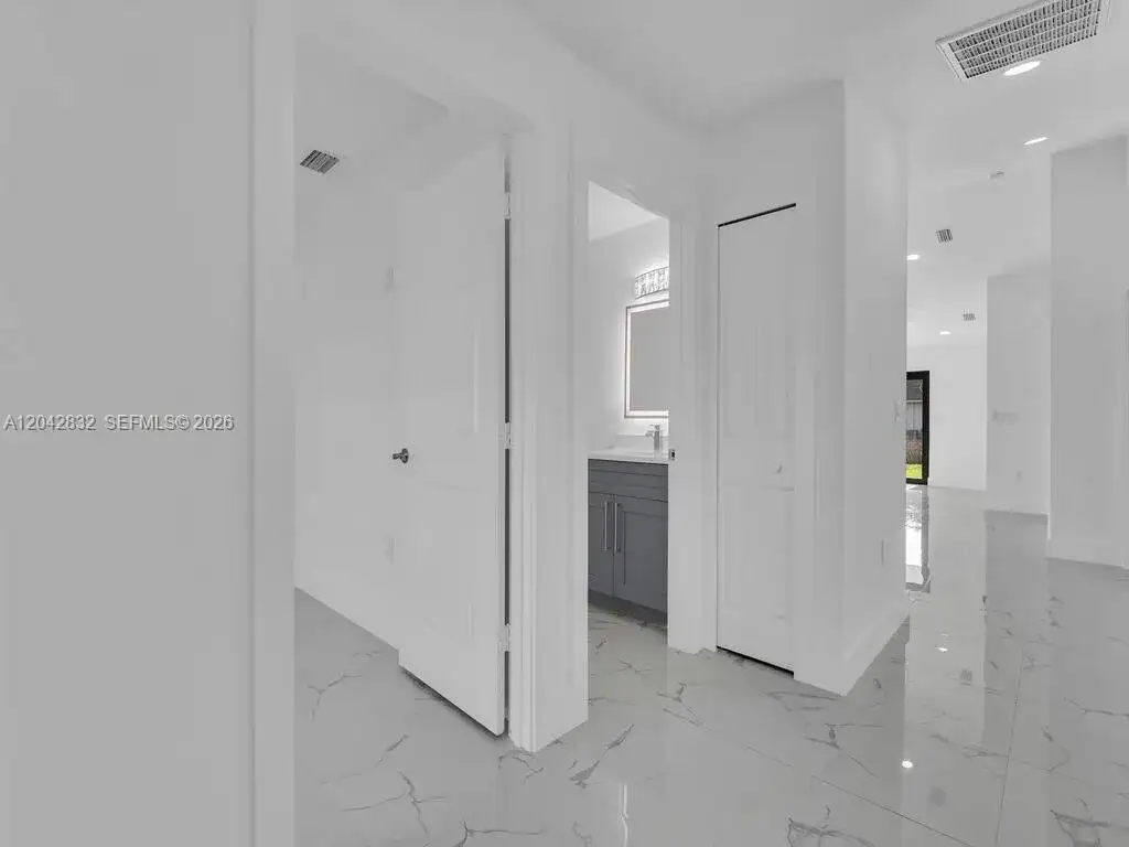 5117 24th St SW, Lehigh Acres FL 33973 photo 3