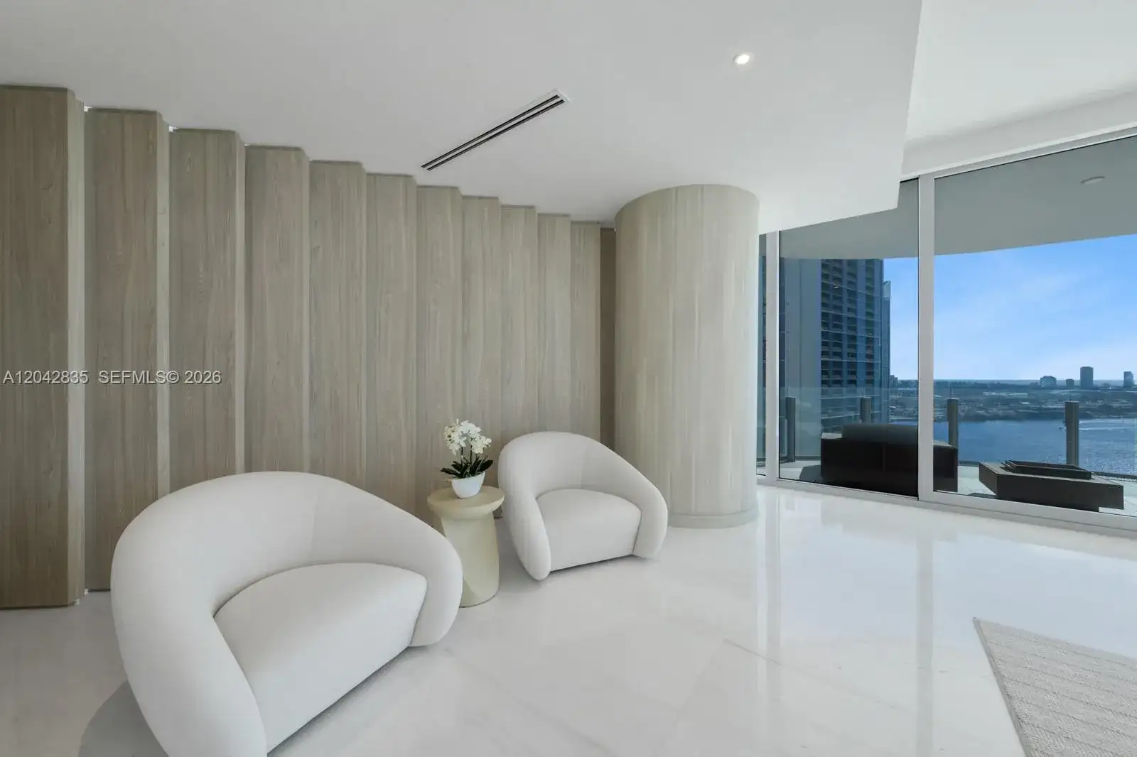 300 Biscayne Boulevard Way # 2701, Miami FL 33131 photo 4