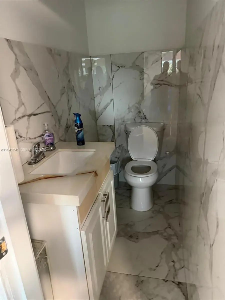 1255 N flagler, Fort Lauderdale FL 33304