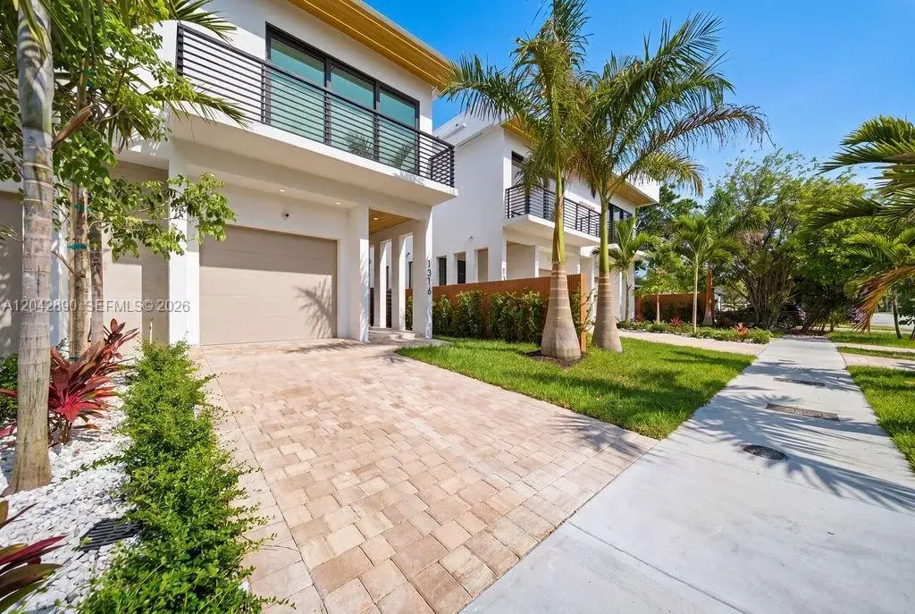 1316 NE 16th Ter # A, Fort Lauderdale FL 33304