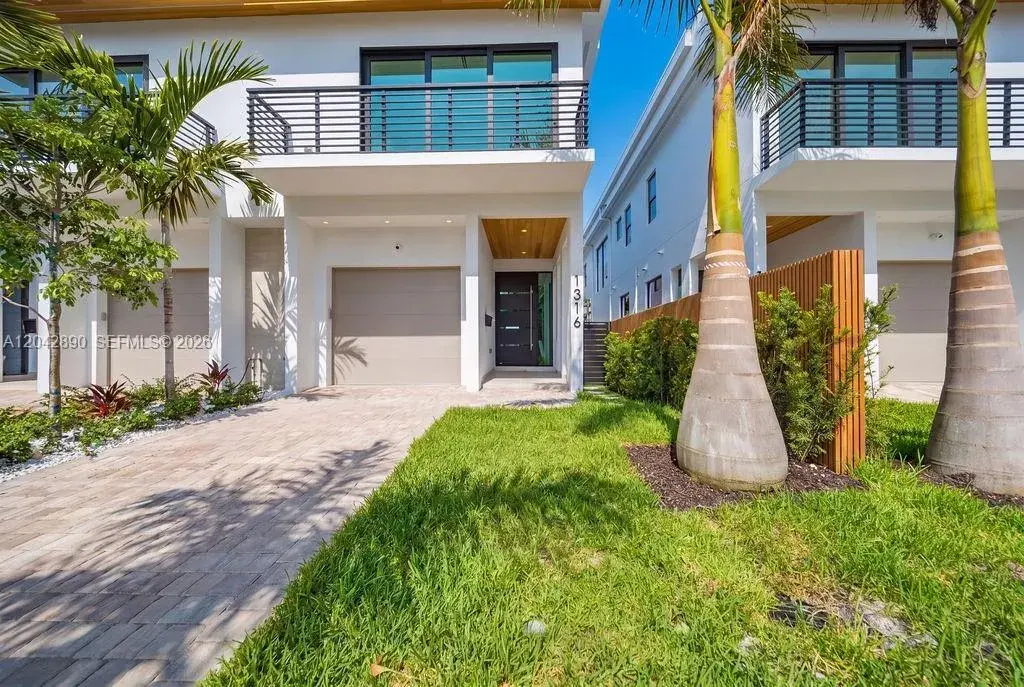 1316 NE 16th Ter # A, Fort Lauderdale FL 33304