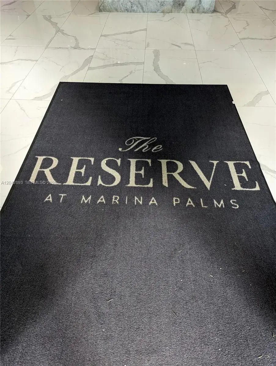 17111 E Biscayne Blvd # 1011, North Miami Beach FL 33160