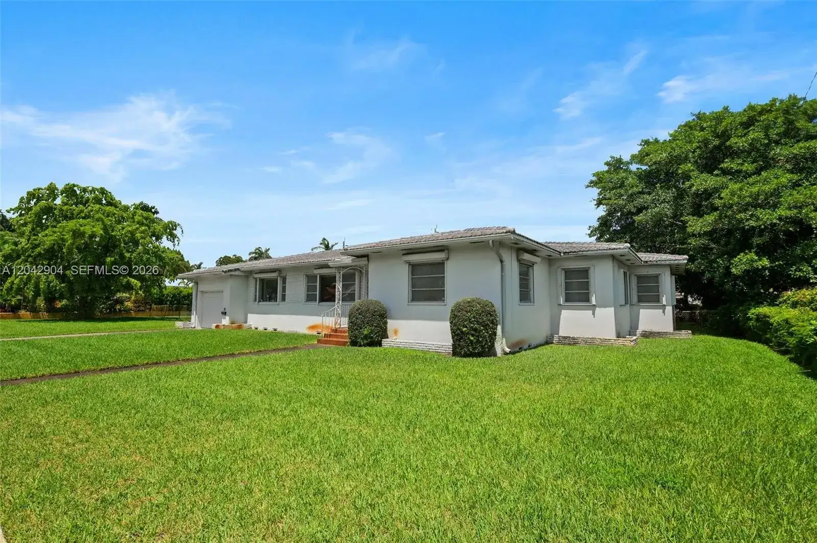 20 SW 4th St, Dania Beach FL 33004 photo 2