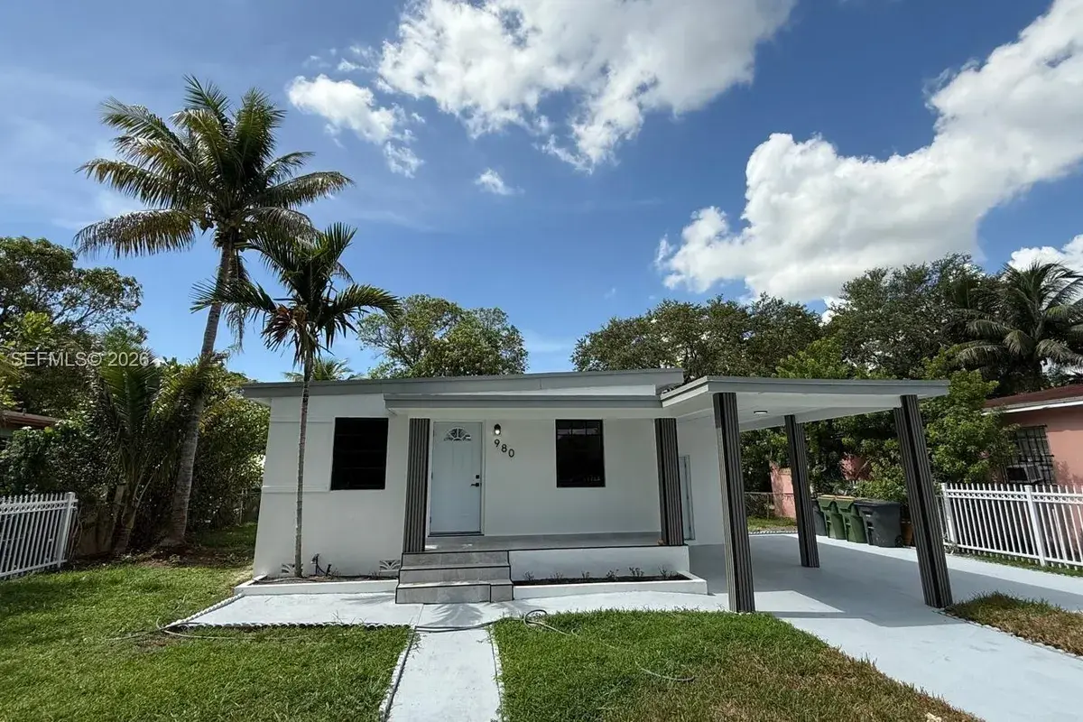 980 NE 146th St, North Miami FL 33161