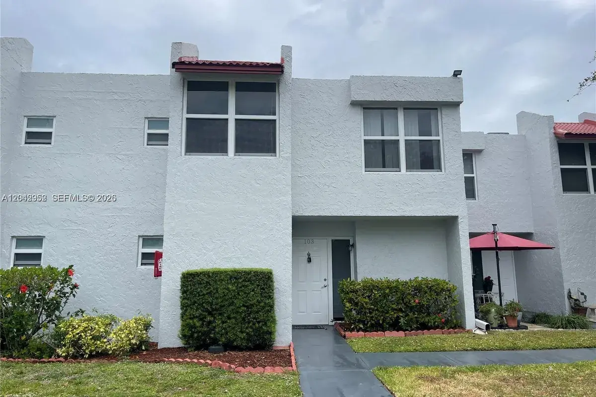 9401 Evergreen Pl # 103, Davie FL 33324