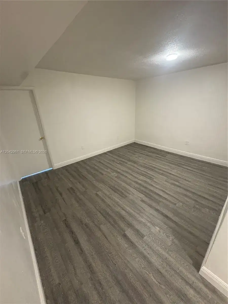 13285 NE 6th Ave # N402, North Miami FL 33161 photo 3
