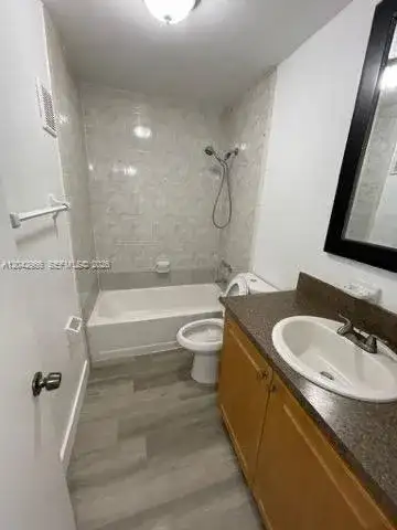 6125 W 20th Ave # 312, Hialeah FL 33012 photo 4