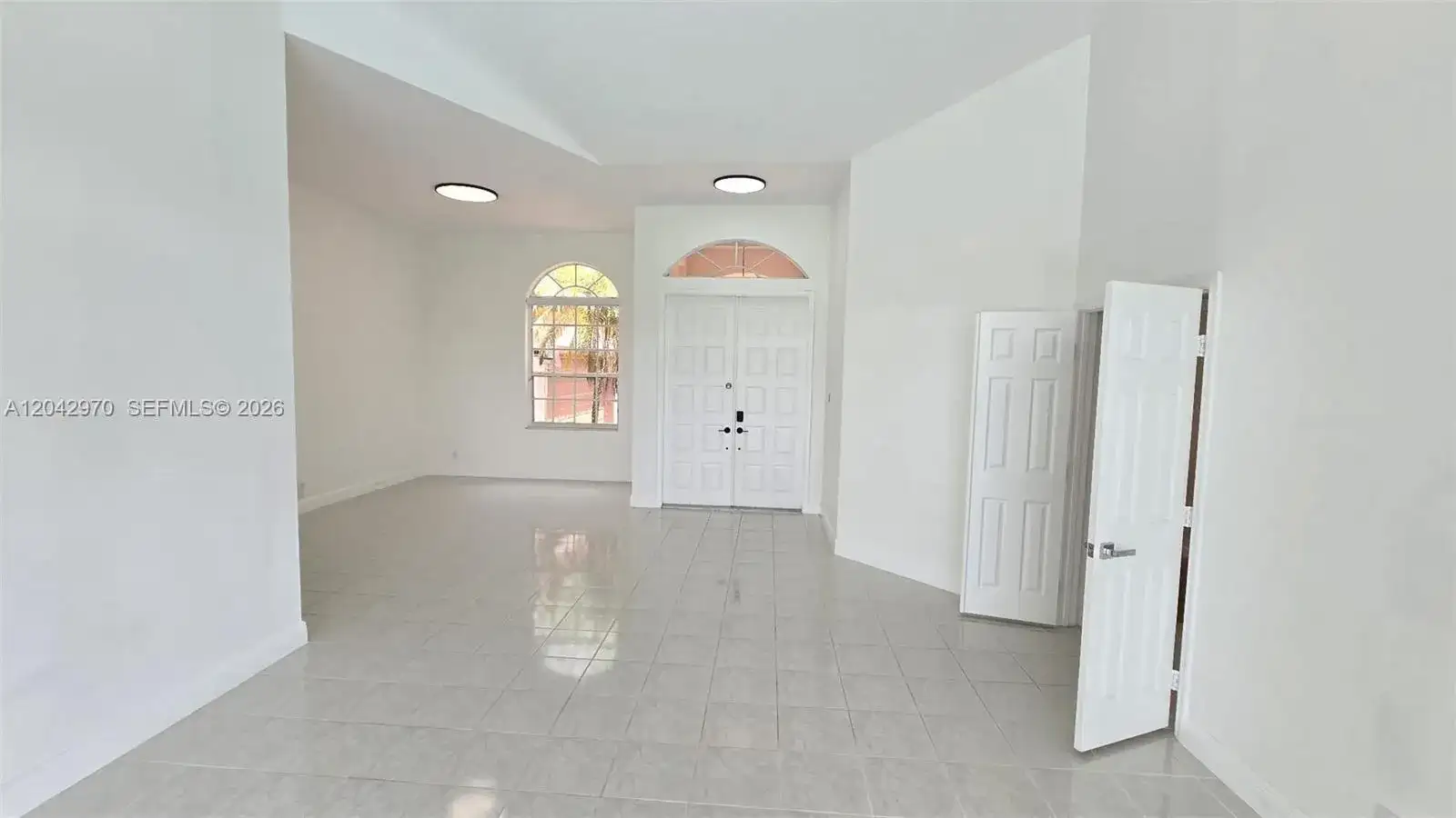 10320 Guatemala St, Cooper City FL 33026 photo 2