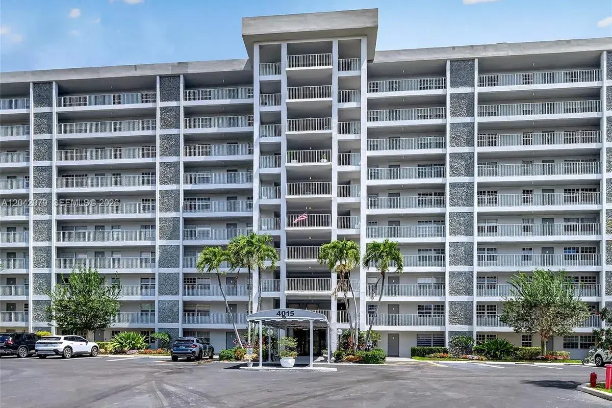 4015 W Palm Aire Dr # 502, Pompano Beach FL 33069