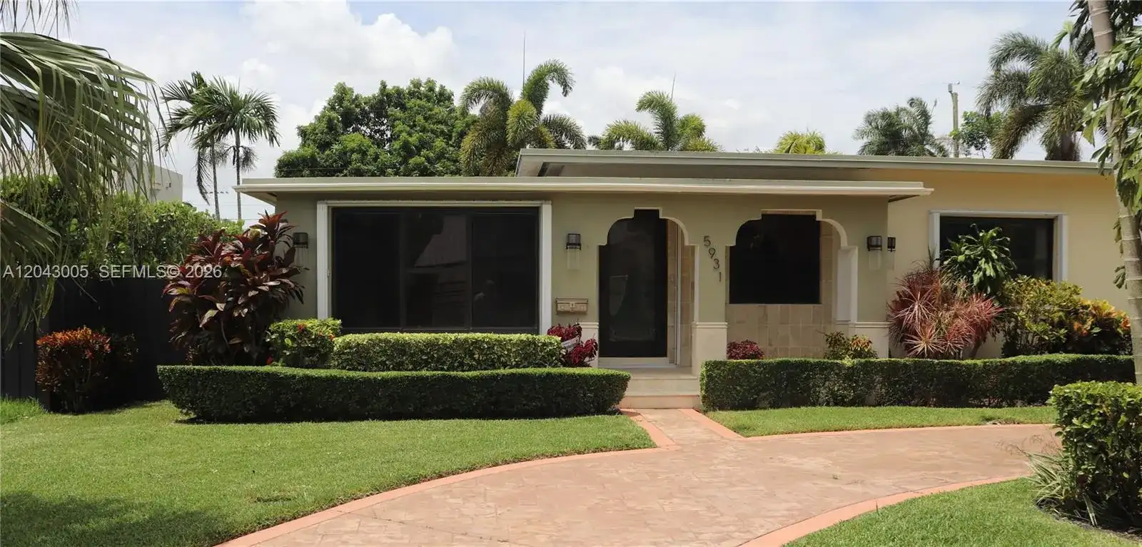 5931 SW 46th St, Miami FL 33155 photo 2