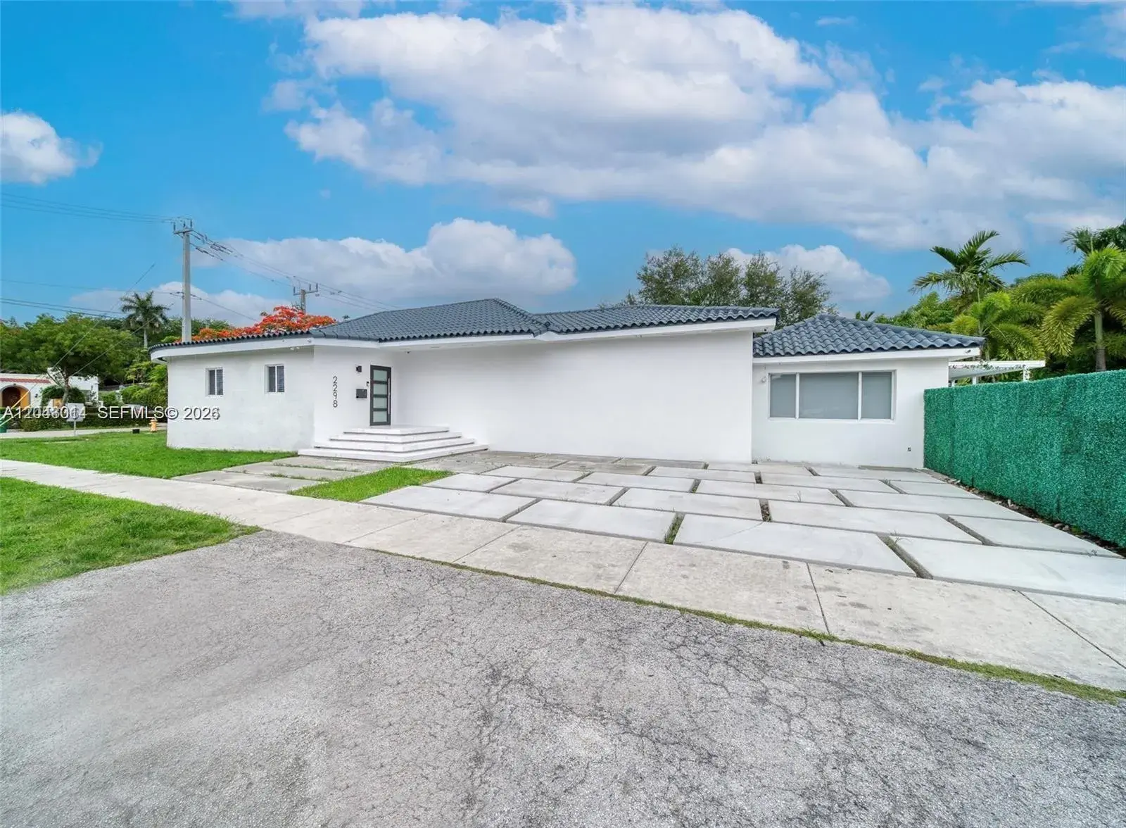 2298 SW 16th Ave, Miami FL 33145