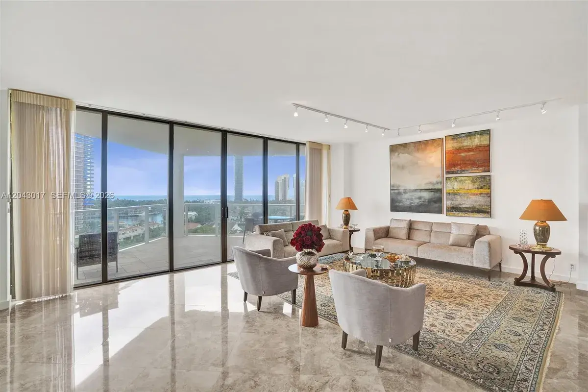19500 Turnberry Way # 10A, Aventura FL 33180