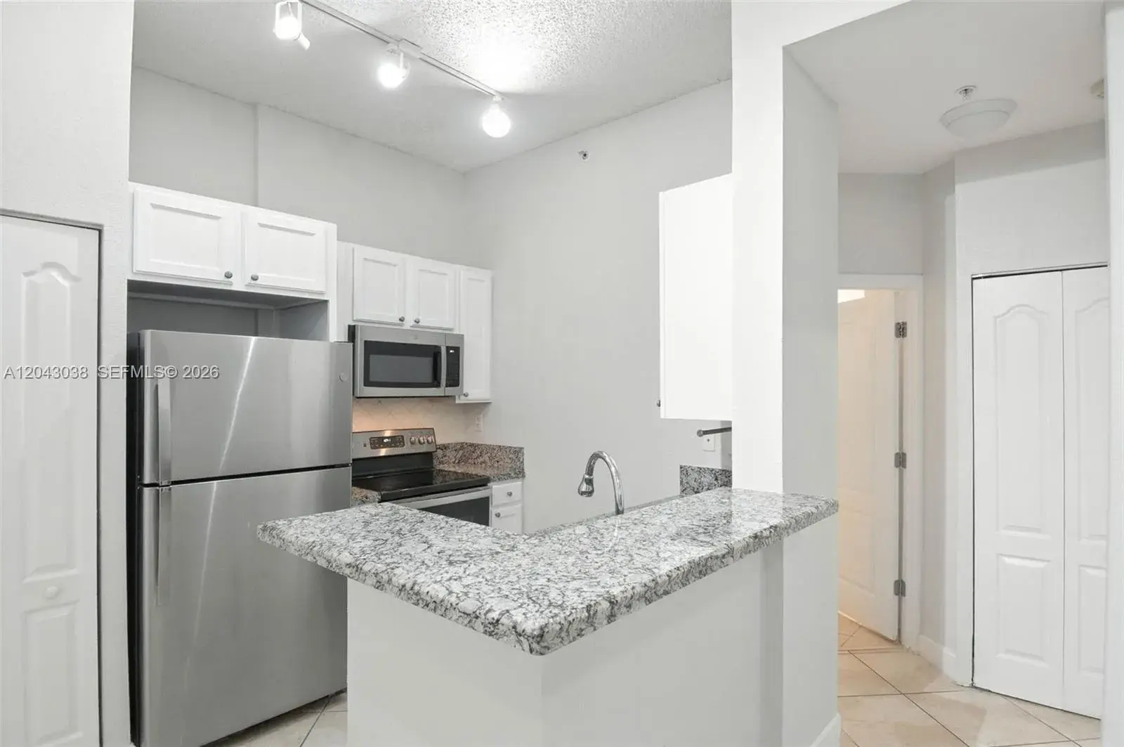 6001 SW 70th St # 108, South Miami FL 33143