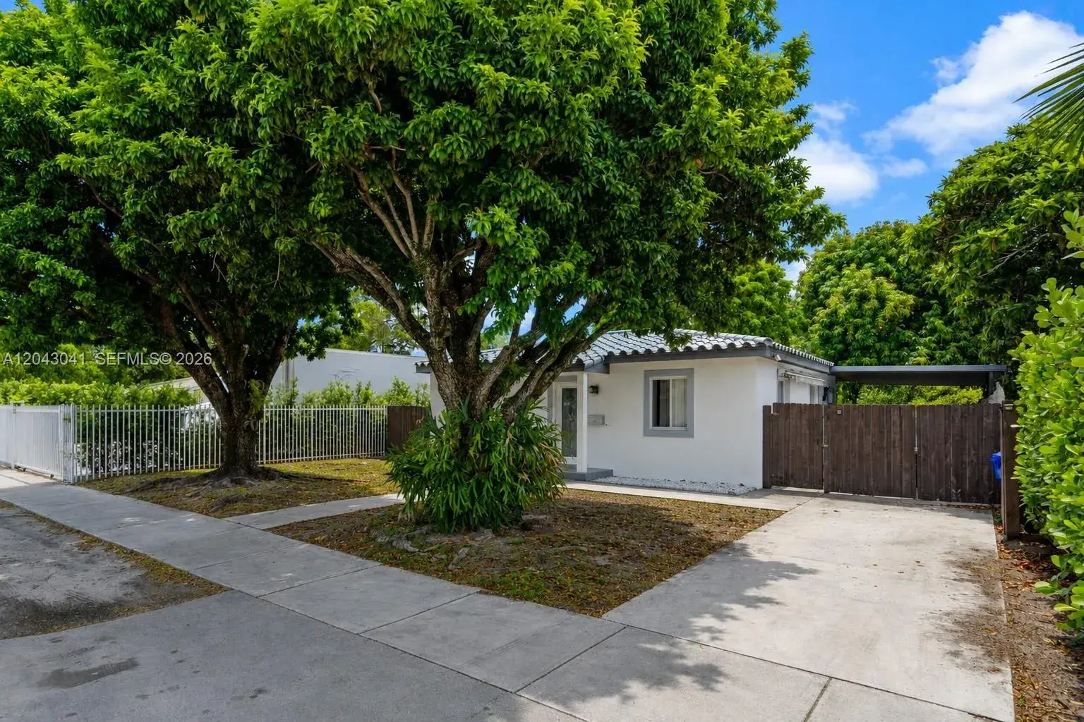 270 NW 51st Ave, Miami FL 33126