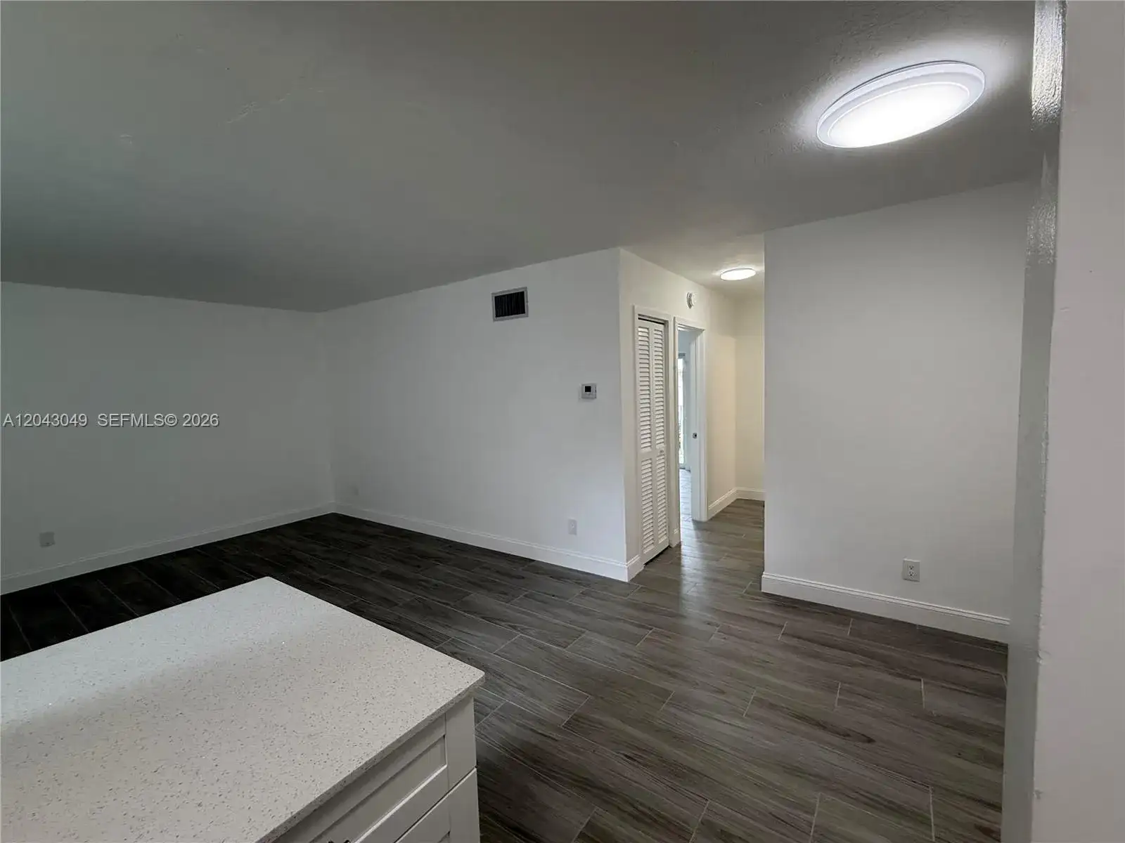 1895 Venice Park Dr # B6, Miami FL 33181 photo 3