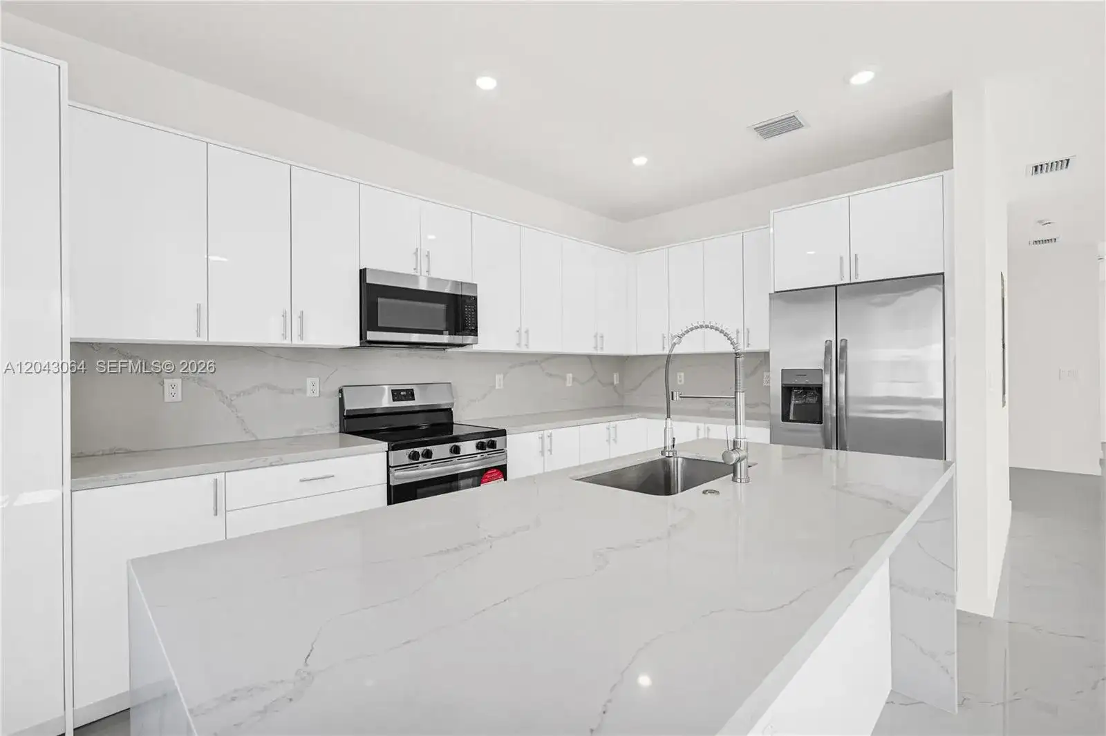 22555 SW 125th Ave # 13A, Miami FL 33170 photo 4