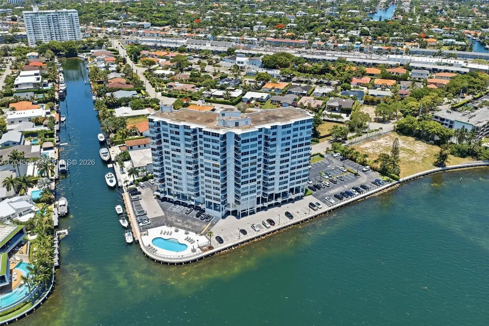 11930 N Bayshore Dr # 609, North Miami FL 33181 photo 3