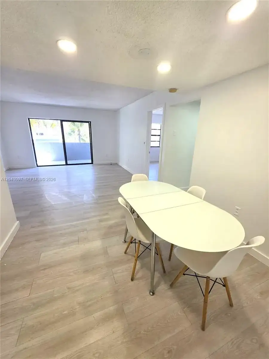 3582 NE 171st St # 307, North Miami Beach FL 33160 photo 2