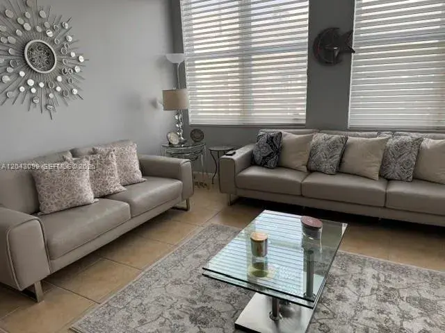 511 SE 5th Ave # 1705, Fort Lauderdale FL 33301