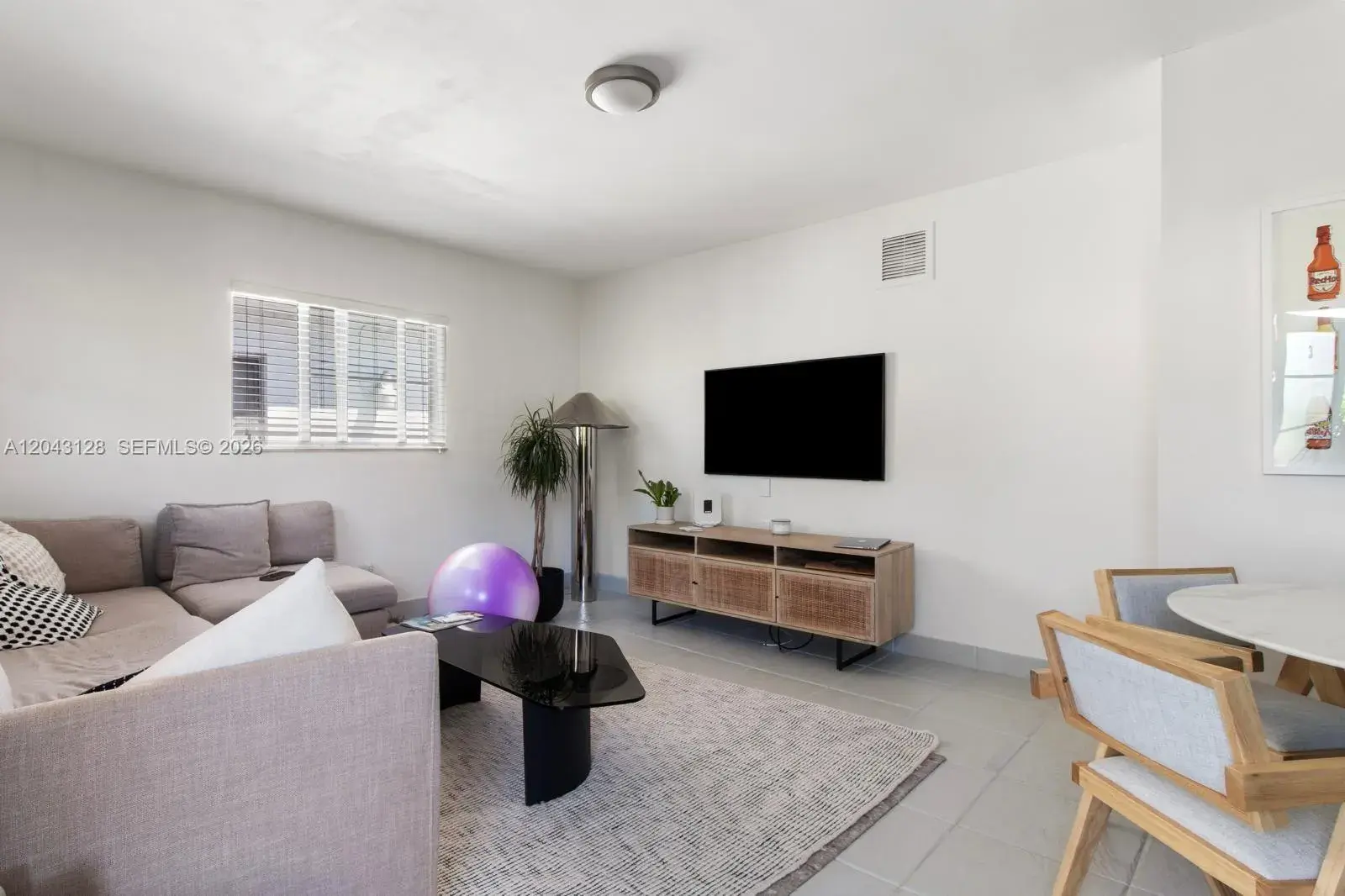 1050 7th St # 3, Miami Beach FL 33139