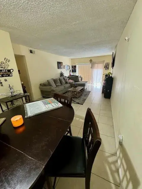 3700 NW 21st St # 410, Lauderdale Lakes FL 33311