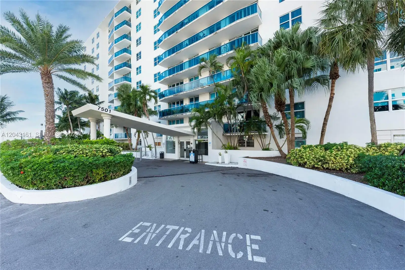 7501 E Treasure Dr # 6A, North Bay Village FL 33141