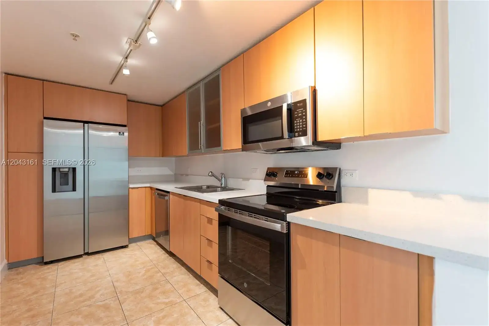7501 E Treasure Dr # 6A, North Bay Village FL 33141 photo 3