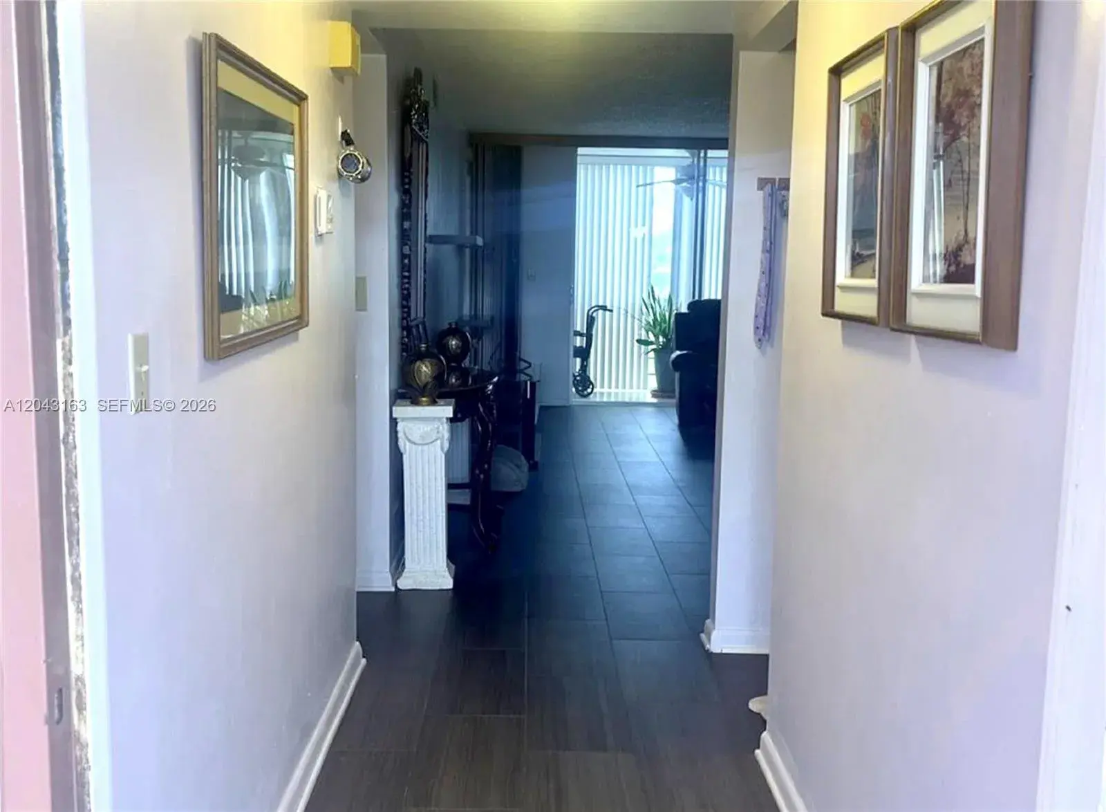 9481 Sunrise Lakes Blvd # 208, Sunrise FL 33322